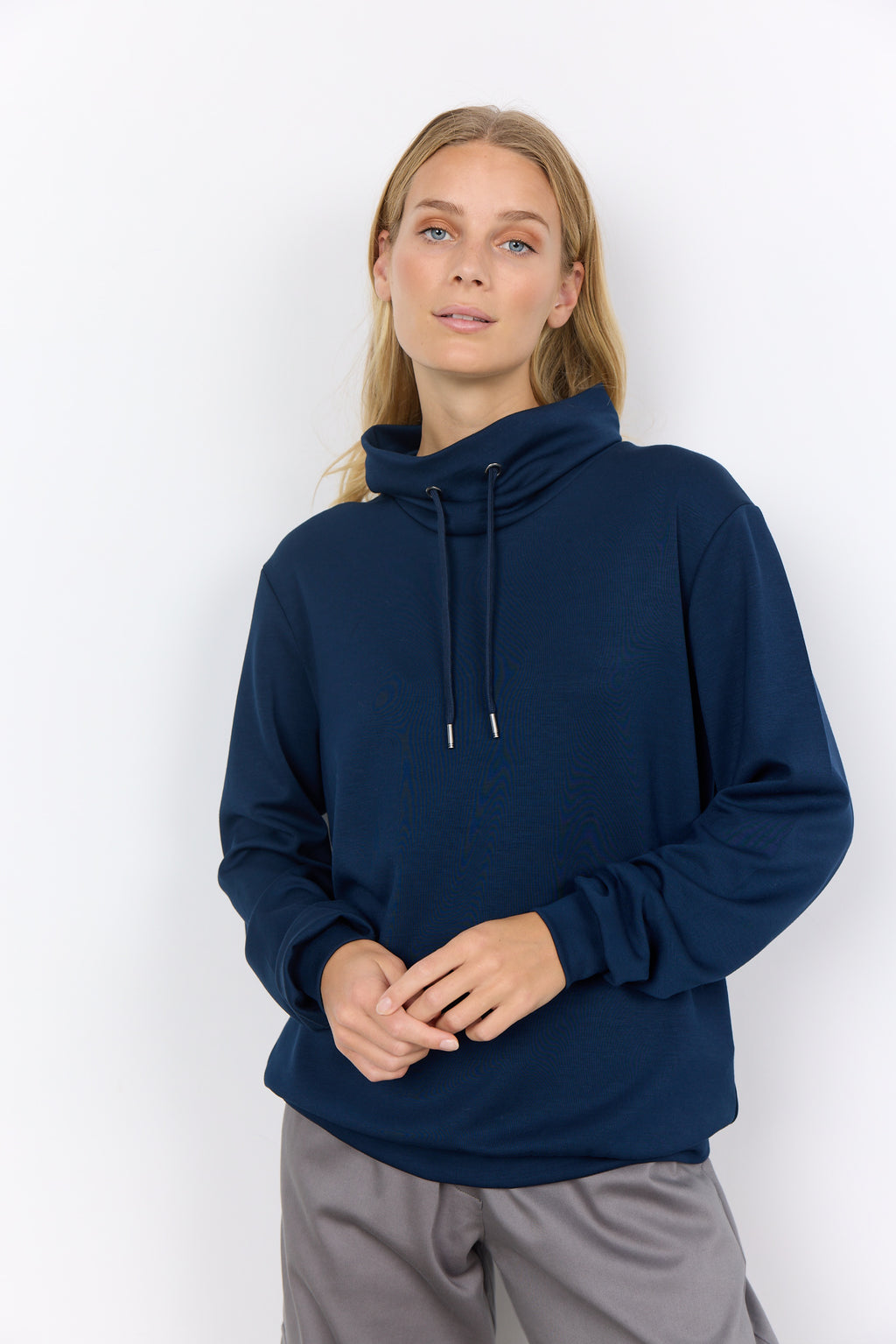 Blue sweatshirt 