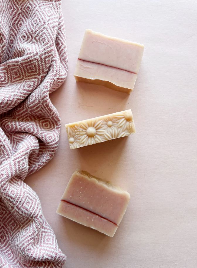 SOAK Lavender Soap: Mini Daisy