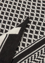 Load image into Gallery viewer, SOYACONCEPT Bucket 3 Scarf
