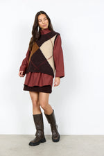 Load image into Gallery viewer, SOYACONCEPT Hacer 1 Waistcoat
