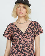 Load image into Gallery viewer, VOLCOM Crunk Punk Dress
