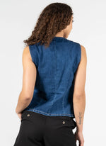 Load image into Gallery viewer, C&#39;EST MOI Button Down Vest
