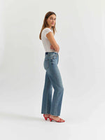 Load image into Gallery viewer, DAZE Sundaze High Rise Straight Leg Jean
