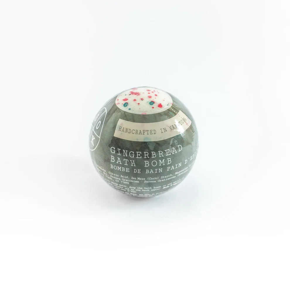 Gingerbread scented bath bomb