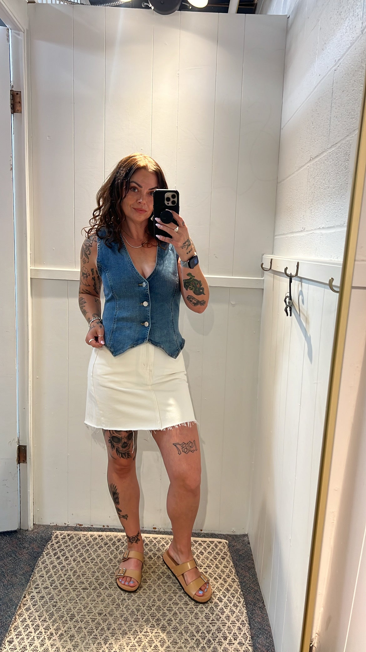 LEVI’S Cut Off Mini Skirt