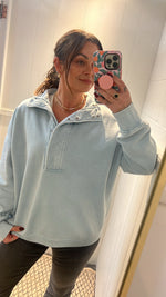 Load image into Gallery viewer, SILVER JEANS Ladies Longsleeve Half Pullover
