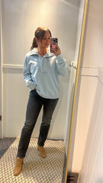 Load image into Gallery viewer, SILVER JEANS Ladies Longsleeve Half Pullover
