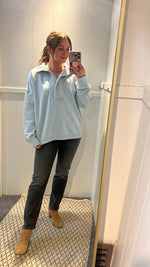 Load image into Gallery viewer, SILVER JEANS Ladies Longsleeve Half Pullover
