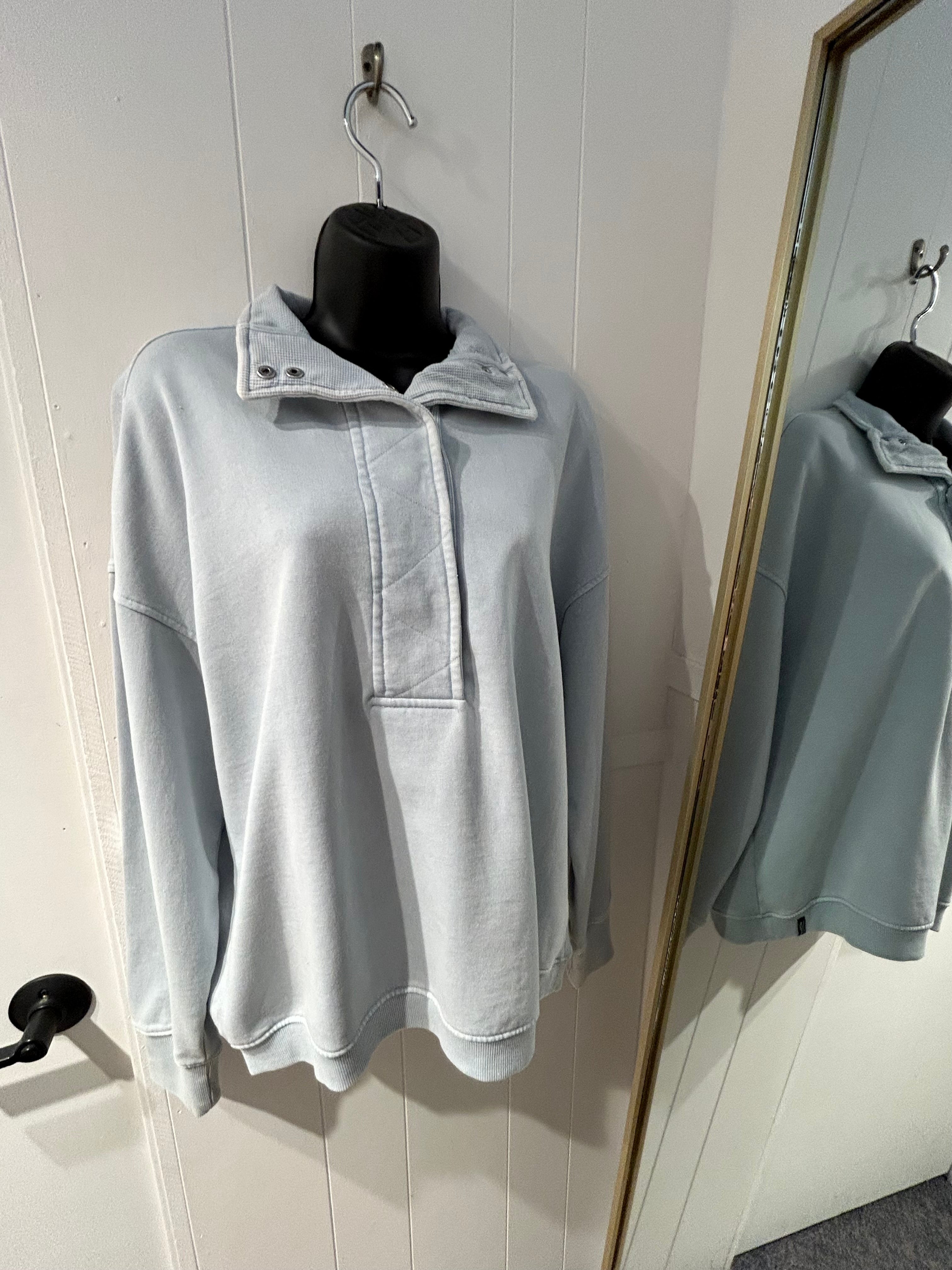 Light blue long sleeve half pullover sweatshirt 