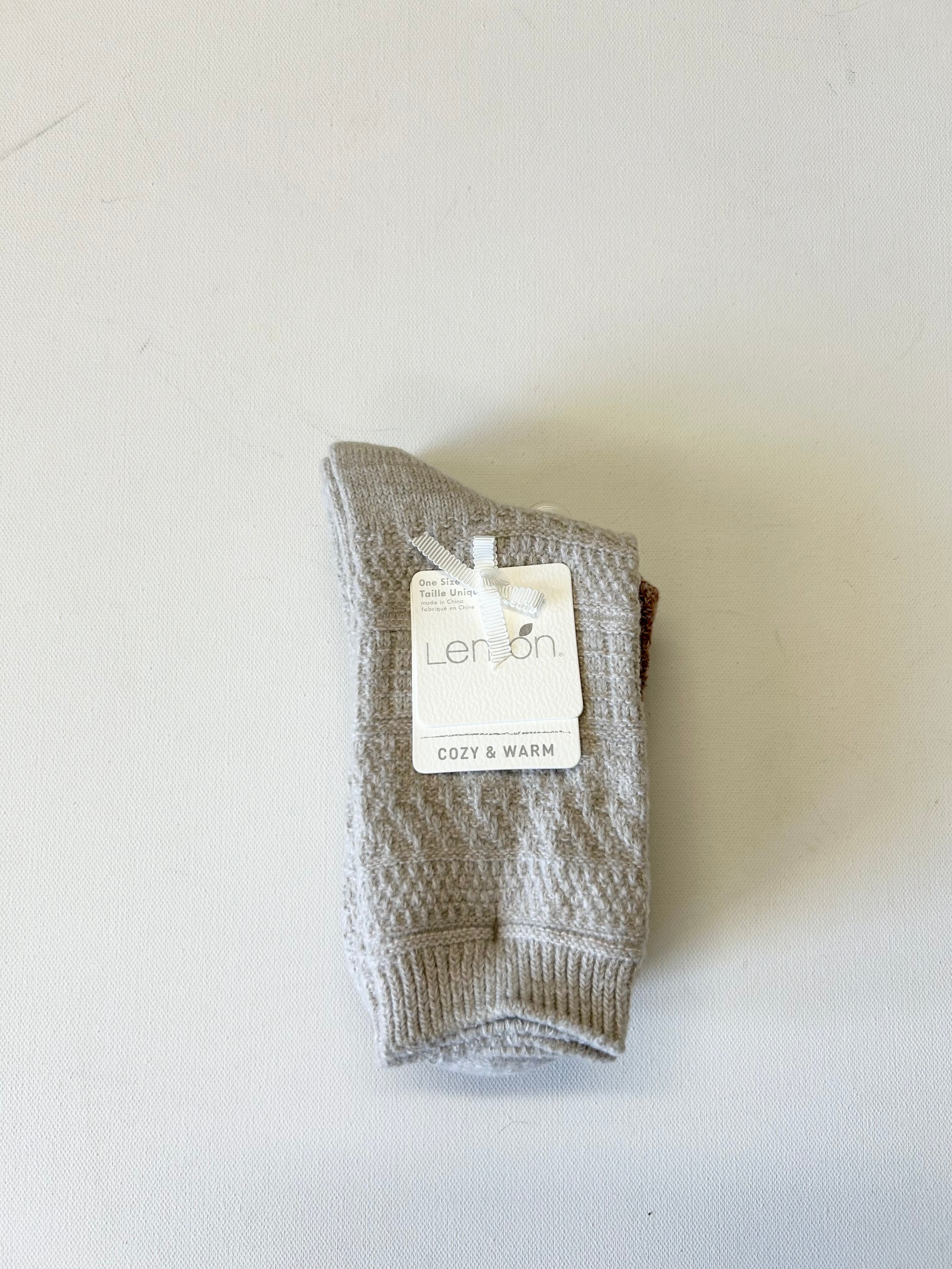 LEMON 3PK Women’s Non Terry Soft Cabin Crew Socks