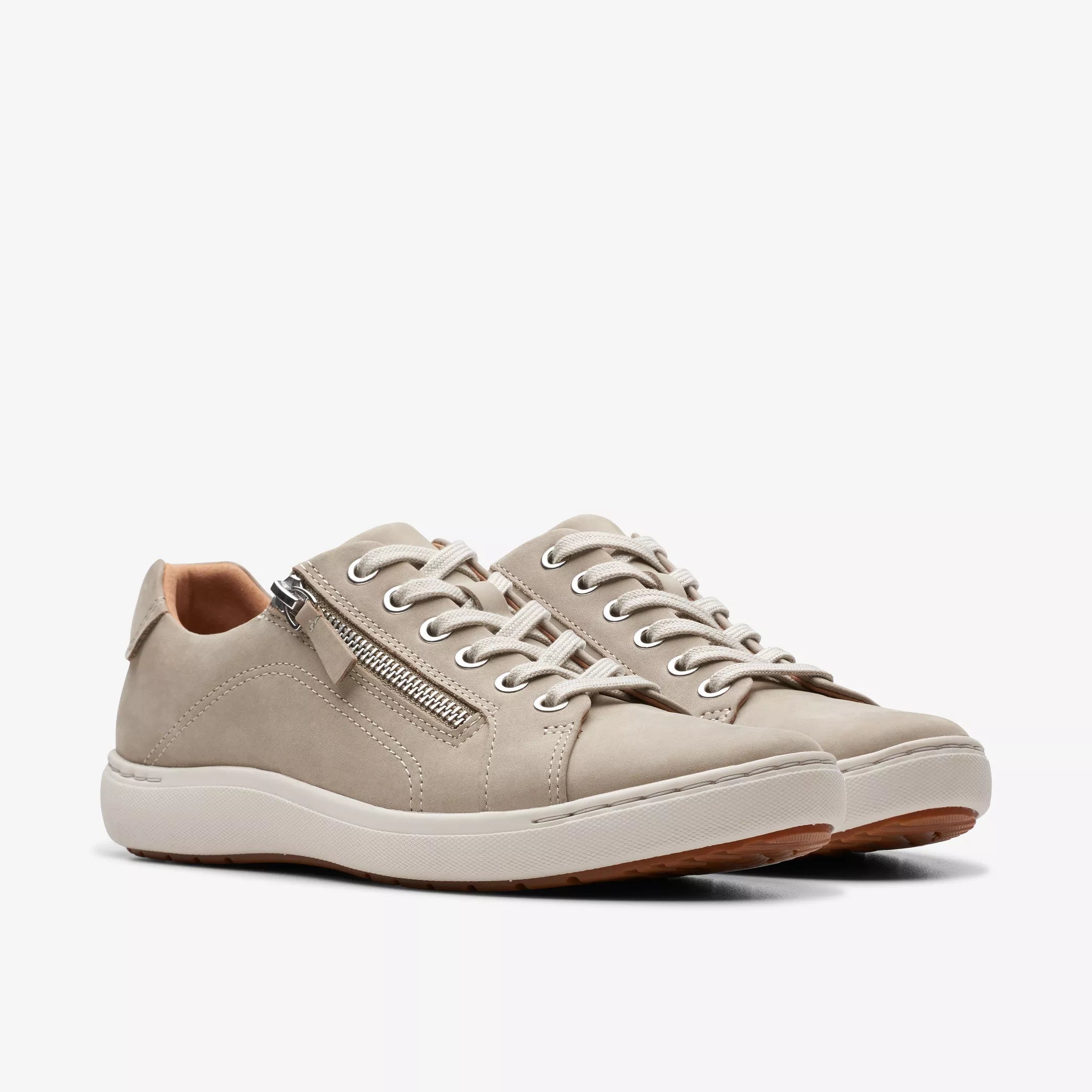 CLARKS Nalle Lace Nubuck