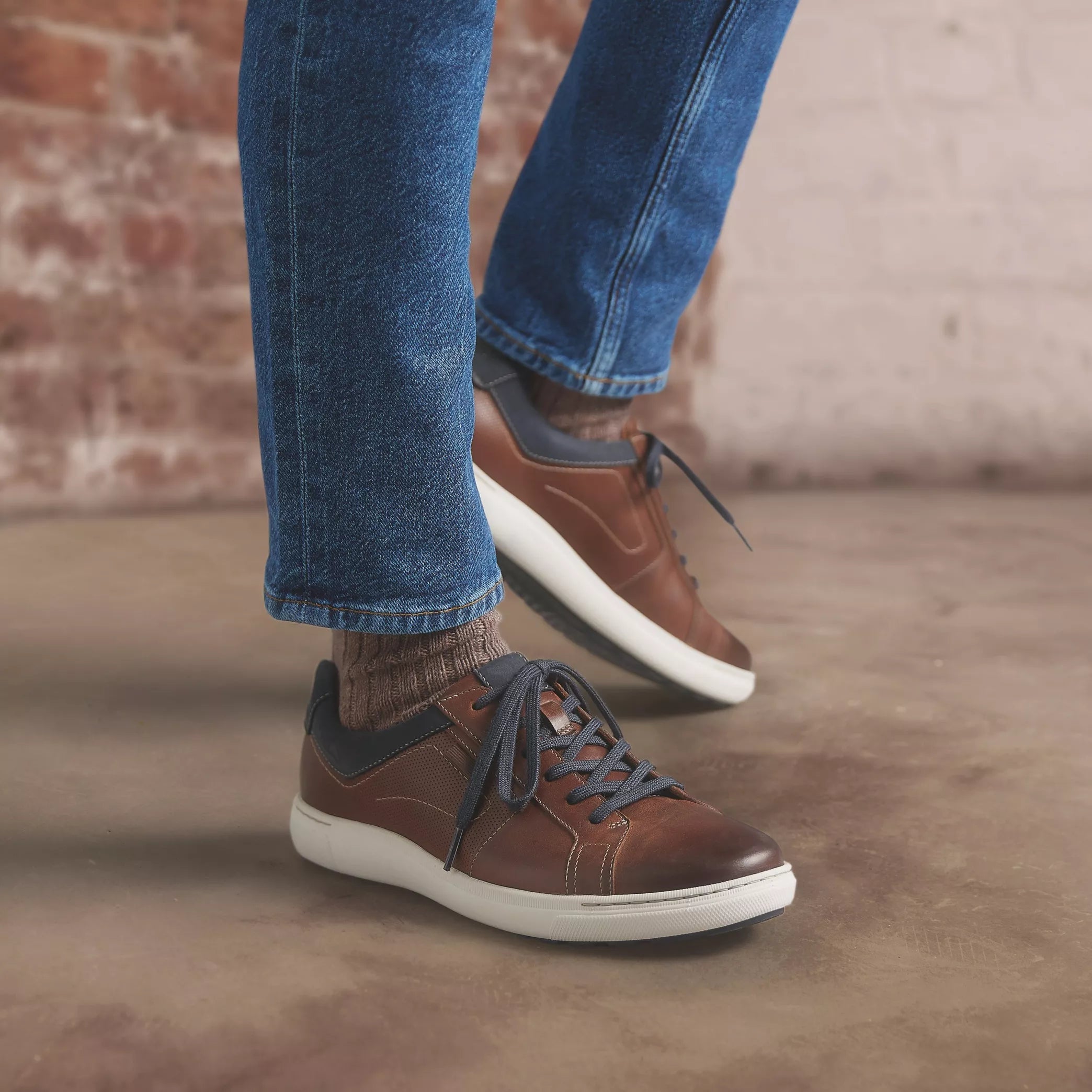 CLARKS Mapstone Lace