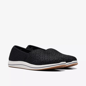 CLARKS Breeze Emily