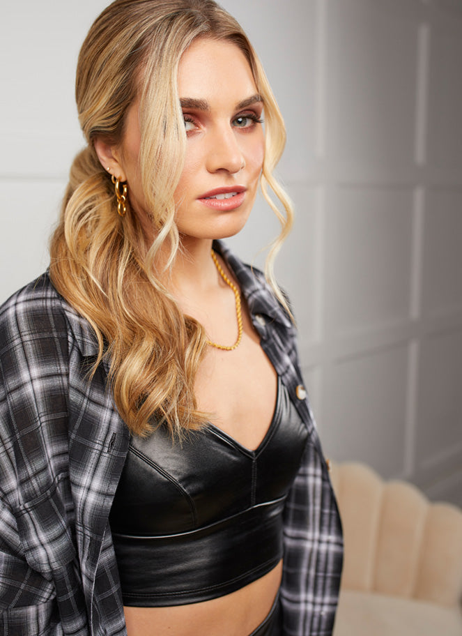 C’EST MOI Matt Liquid Brallete