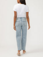 Load image into Gallery viewer, SILVER JEANS 90s Relaxed Straight Jeans
