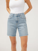 Load image into Gallery viewer, SILVER JEANS Vintage Long Short
