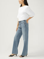 Load image into Gallery viewer, SILVER JEANS Highly Desirable Trouser
