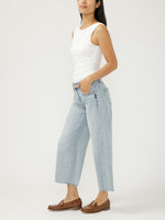 Load image into Gallery viewer, SILVER JEANS Suki Wide Leg Crop
