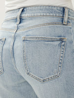 Load image into Gallery viewer, SILVER JEANS Suki Wide Leg Crop
