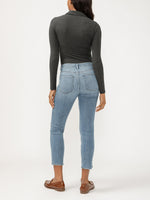 Load image into Gallery viewer, SILVER JEANS Isbister Straight Leg Jean

