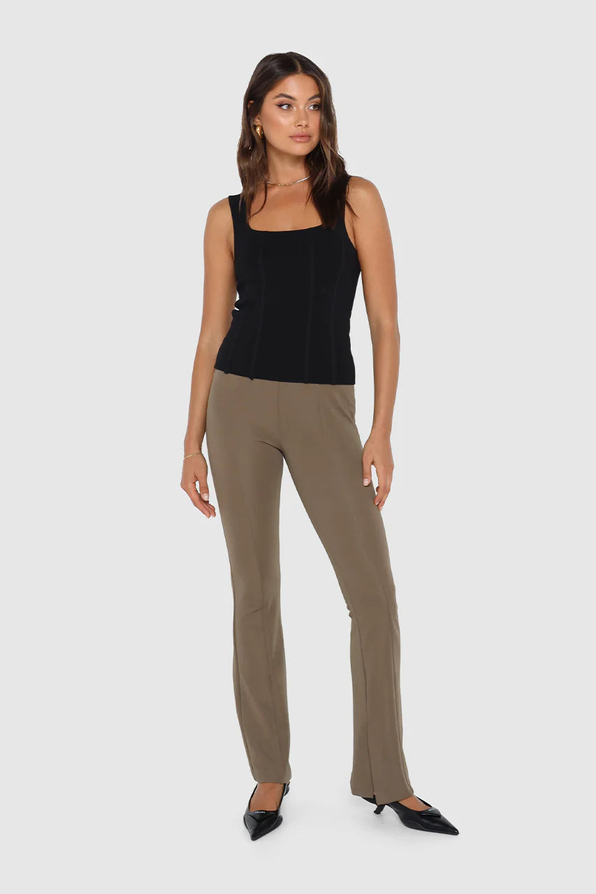 MADISON THE LABEL Lincoln Split Pant