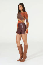 Load image into Gallery viewer, MADISON THE LABEL Marselle Plum Skort

