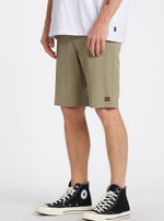 Load image into Gallery viewer, BILLABONG Crossfire Mid Submersible 19” Shorts
