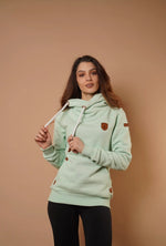 Load image into Gallery viewer, WANAKOME Artemis Pullover Hoodie - Cucumber
