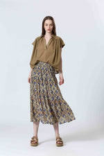 Load image into Gallery viewer, SEE U SOON Flowy Collared Top
