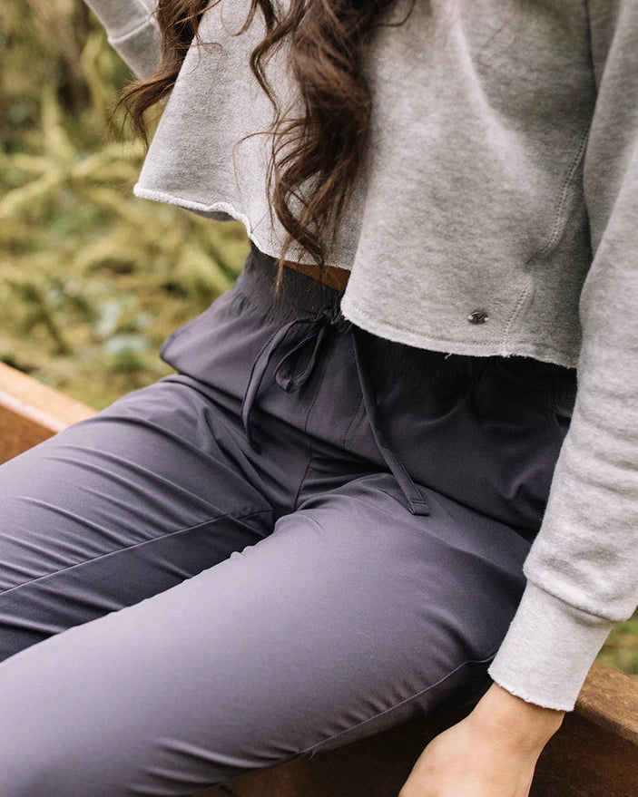Zyia plum unwind discount jogger
